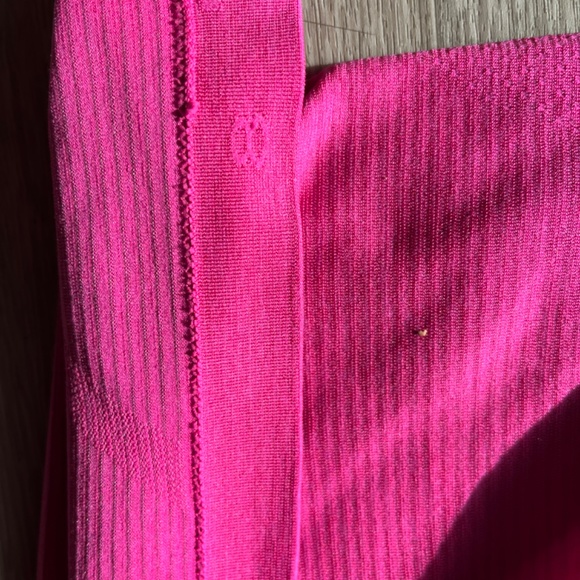 Lululemon swiftly tech short sleeve shirt - Picture 6 of 6